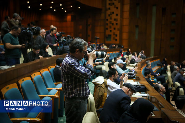 نشست خبری رئیس سازمان حفاظت محیط زیست