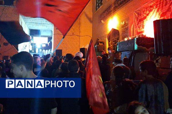 مراسم تشییع نمادین تابوت حضرت زهرا (س)در خیابان قناعت پیشه شیراز