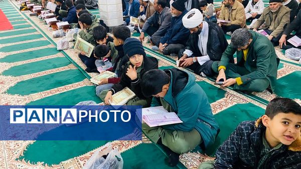 عطر قرآن در مسجد امام علی(ع) پیچید