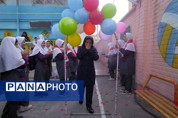 گرامیداشت هفته معلم در مدارس پیشوا