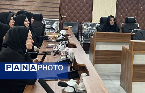 برگزاری کارگاه دانش‌افزایی دیدگاه امام خمینی (ره) به نقش سیاسی بانوان در خانواده و جامعه
