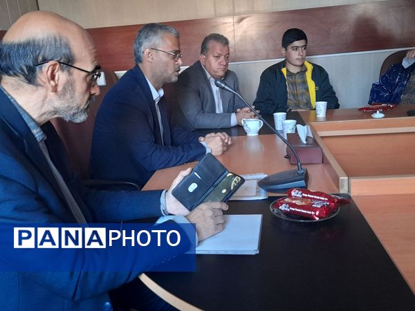 تقدیر از سرگروه‌های خبرنگاران پانا خلیل آباد
