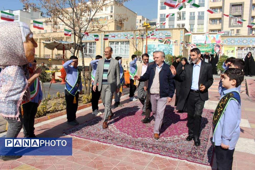 جشن پرشور چهل و ششمین سالگرد انقلاب در کانون روحالله منطقه ۵ تهران
