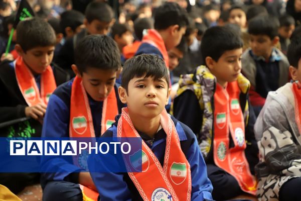 اجتماع باشکوه نوگلان فاطمی با حضور بیش از سه هزار دانش‌آموز گرگانی