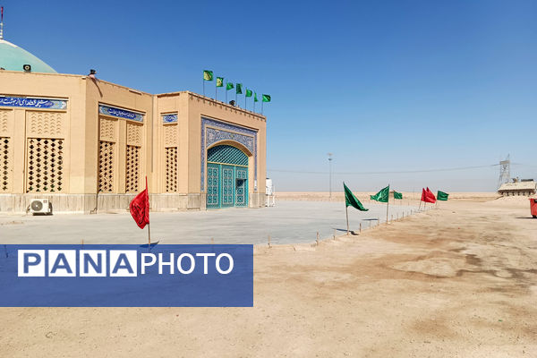 قدمگذاشتن دانشآموزان رباطکریم بر خاک مقدس شلمچه