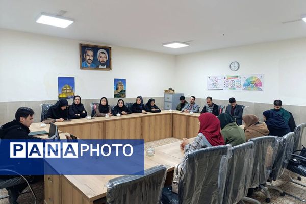 برگزاری جلسه نماد با محوریت حمایت و پیشگیری در مدرسه شهید رجایی