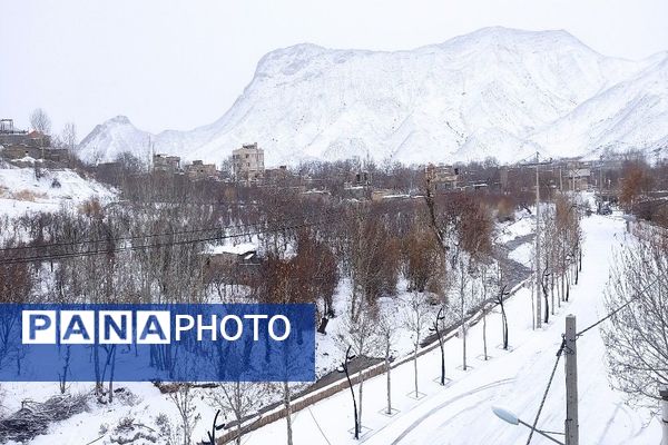 بارش اولین برف پاییزی آذر ماه  ۱۴۰۳ در شهر زیبای بار