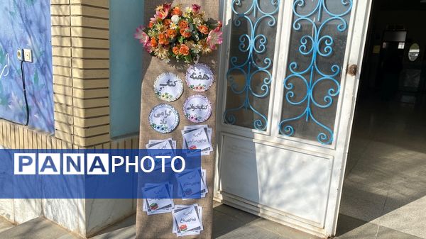 افتتاحیه کافه کتاب در دبیرستان دخترانه امید 