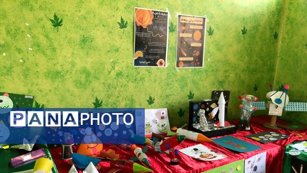 نمایشگاه آثار هفته جهانی فضا در حاجی‌آباد