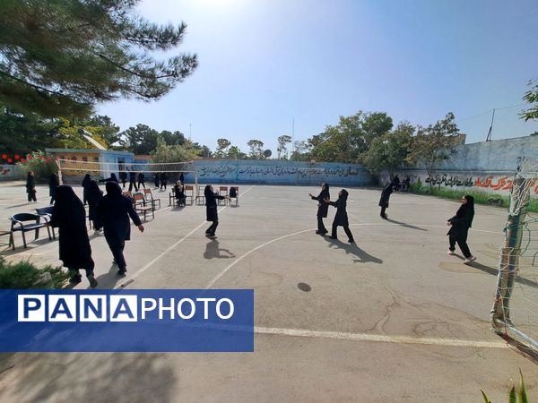 برگزاری جشن جوانه‌ها در آموزشگاه تکتم باخرز