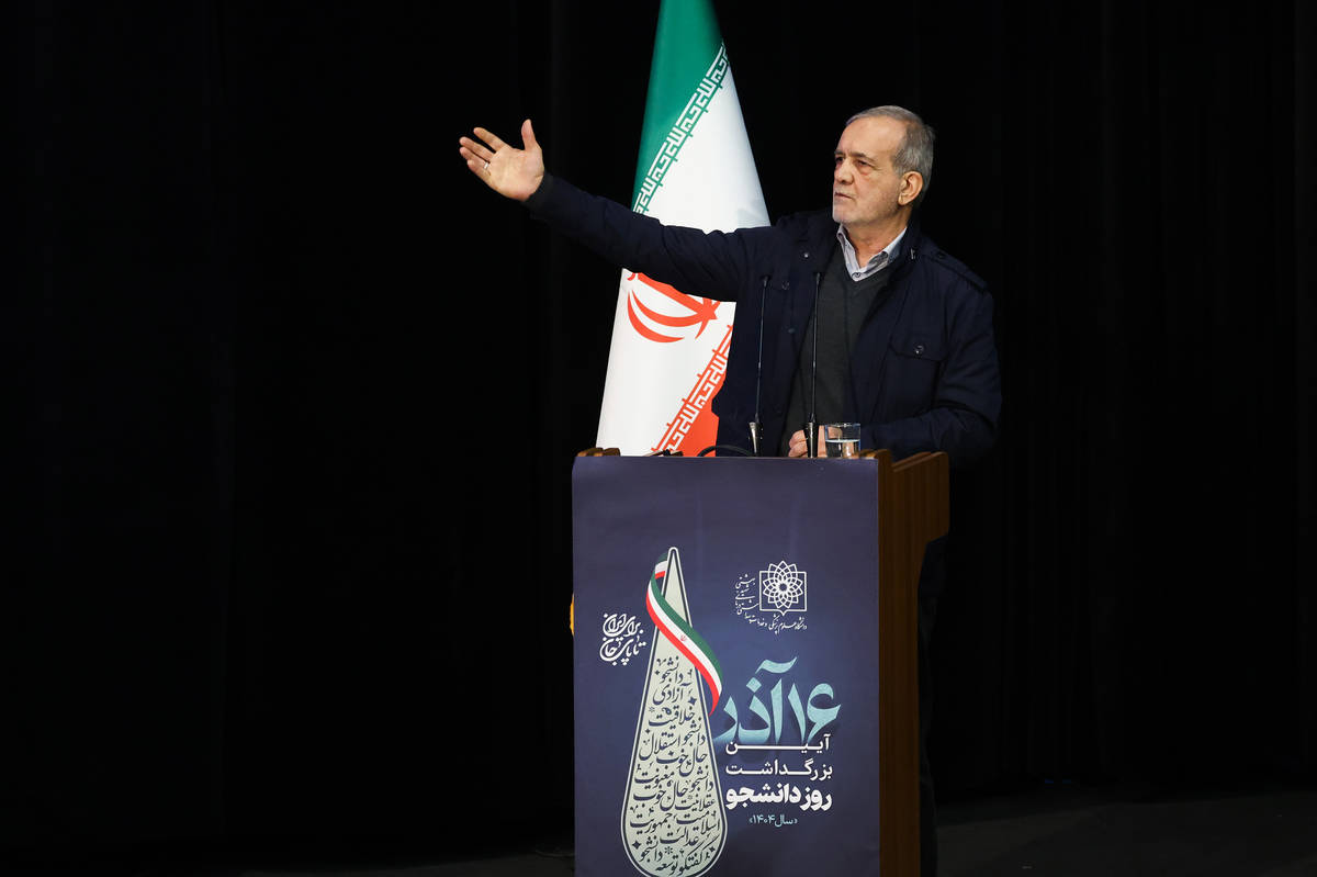 دانش‌آموزان و دانشجویان سرمایه‌های اصلی کشور هستند/ حجاب با دستور و تحکم حل نمی‌شود