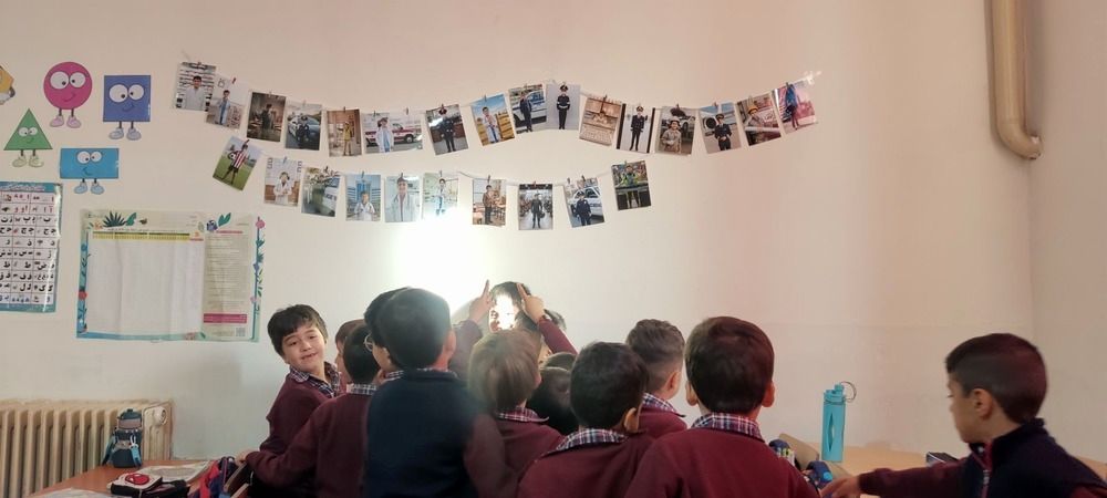 معلمی که رویاها را با هوش مصنوعی قاب کرد