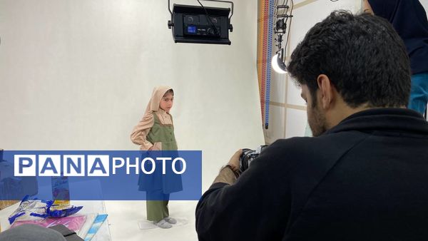 عکاسی از برترین آثار جشنواره ملی طراحی و دوخت لباس دانش‌آموزی