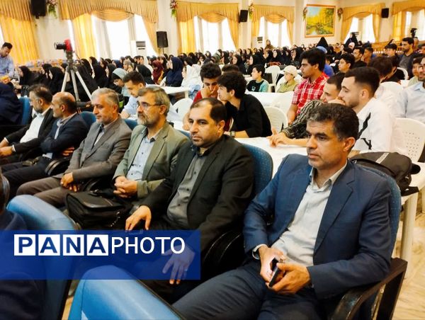 آیین اختتامیه سیزدهمین جشنواره نوجوان سالم و یاریگران زندگی استان مازندران