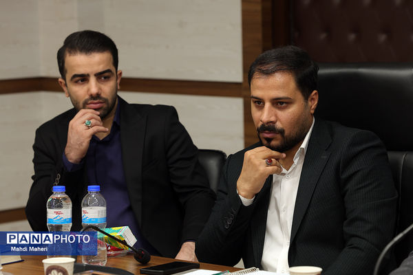 اولین نشست کارگروه تدوین سند دوازدهمین دوره مجلس دانش‌آموزی
