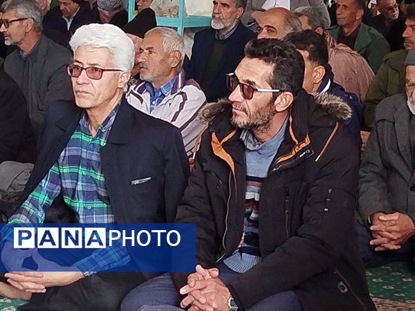 نماز جمعه شهرستان کاشمر با حضور پر رنگ مردم ترشیز کهن برگزار شد 