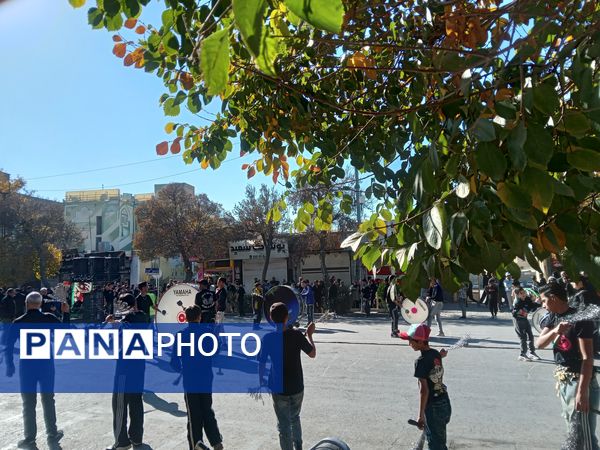 مراسم عزاداری شهادت حضرت فاطمه زهرا (س) در خیابان های نیشابور