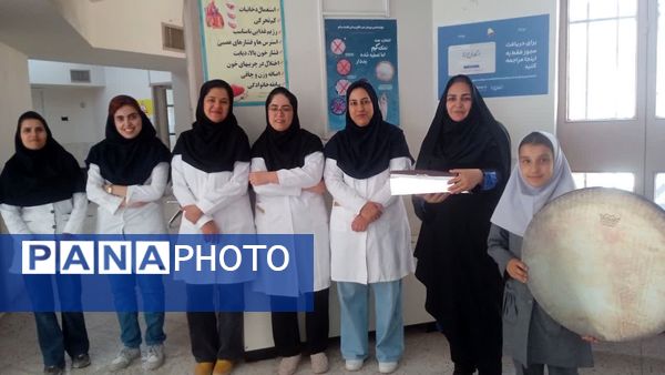 تبریک روز پرستار به کارکنان درمانگاه و خانه بهداشت روستای فدافن