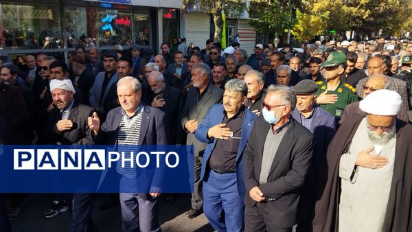 تشییع پیکر جانباز شهید علی فتح آبادی در نیشابور 