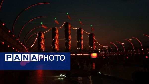 شکوه سوگ در میدان آزادی