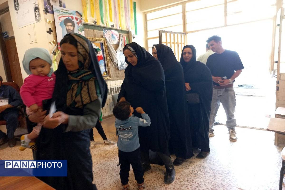 چهاردهمین دوره انتخابات ریاست‌جمهوری در روستای گزکوه 