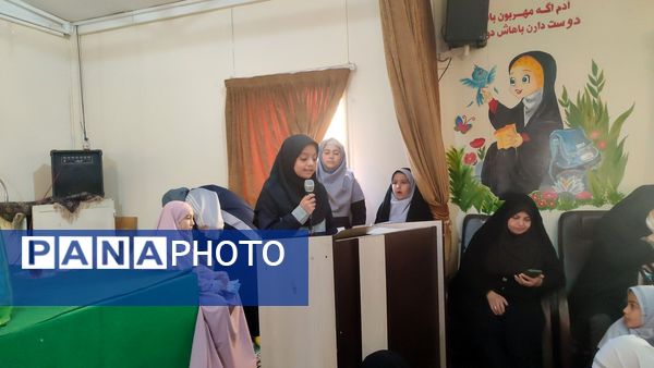 جشن ولادت حضرت علی( ع) و روز پدر در دبستان شاهد حاج تقی آقا بزرگ ناحیه یک مشهد