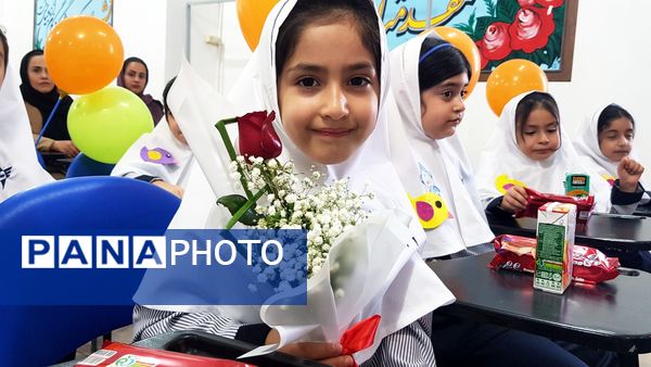 جشن شکوفه‌های دبستان دخترانه سما شیروان 