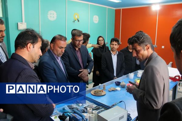  آیین افتتاحیه‌ غرفه و نمایشگاه‌ها‌ی مدارس تولید و مهارت استانی