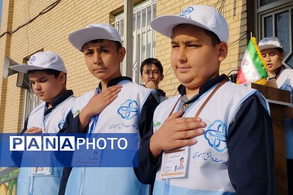 افتتاحیه سفیران سلامت در دبستان ابن‌سینا بهارستان‌دو