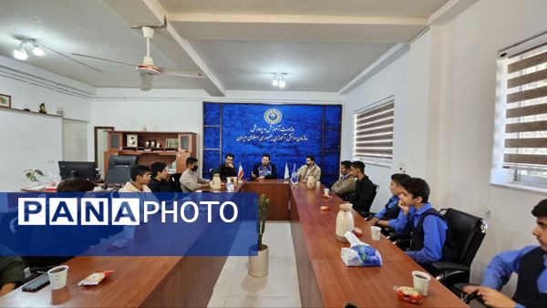 شما دانش آموزان آینده‌سازان این سرزمینید