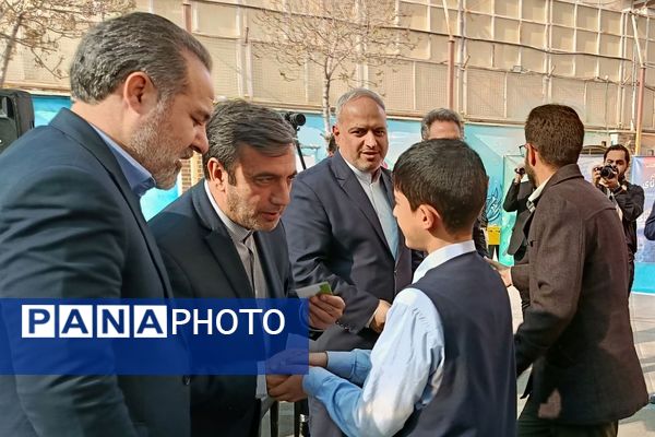 آیین نواختن زنگ پژوهش در ناحیه دو شهرری 