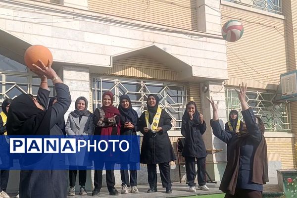 مراسم ولادت حضرت فاطمه زهرا (س) و روز مادر در دبیرستان مهر نیشابور