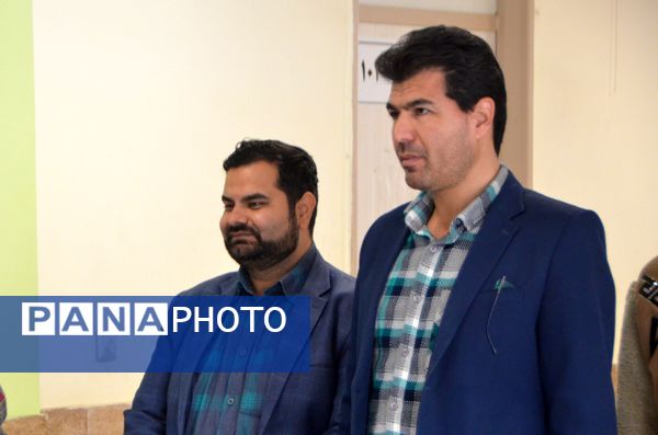 انتخابات شورای دانش‌آموزی در هنرستان سپهری راد نیشابور