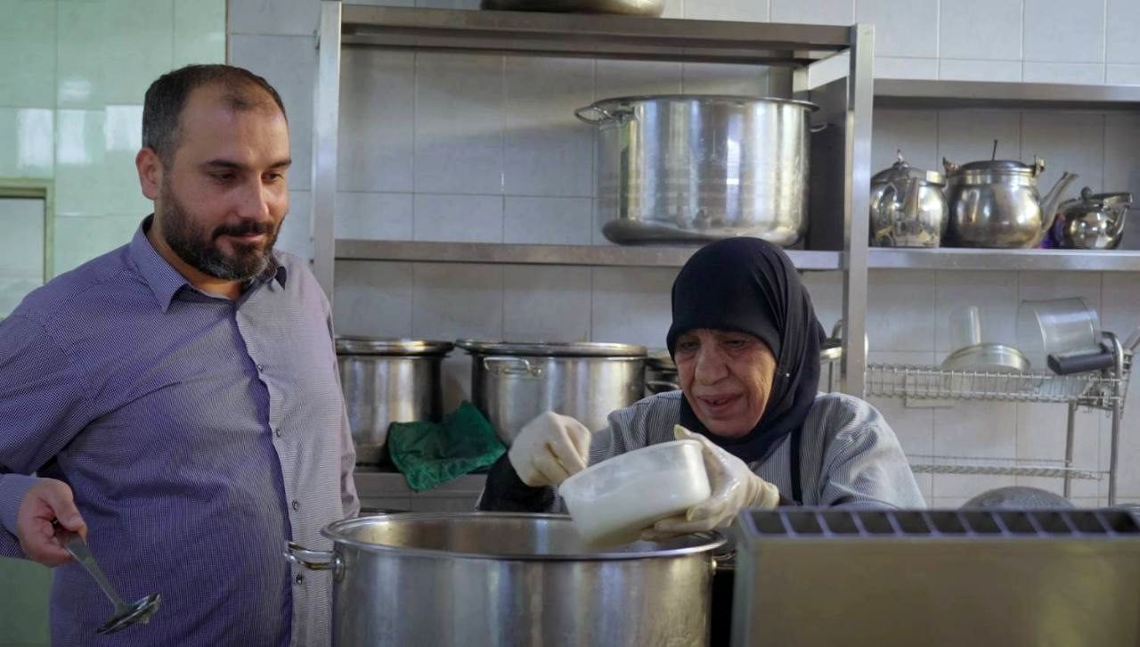 سفر به سرزمین مقاومت، با روایتی متفاوت در مستند «کوله بر دوش»