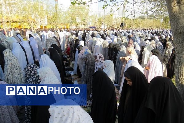 اقامه نماز عید فطر در شهرستان بجنورد 
