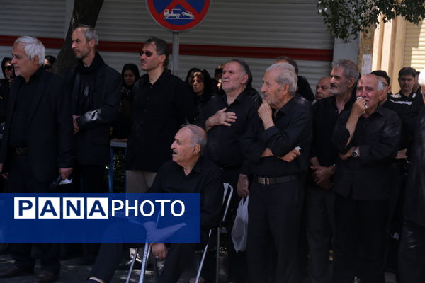 ظهر عاشورایی شهر اولین‌ها