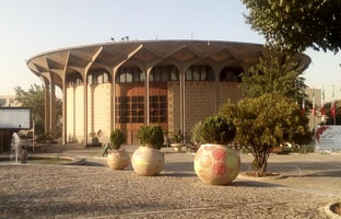 برگزاری آیین نکوداشت محمد چرم شیر در تالار مشاهیر تئاتر شهر