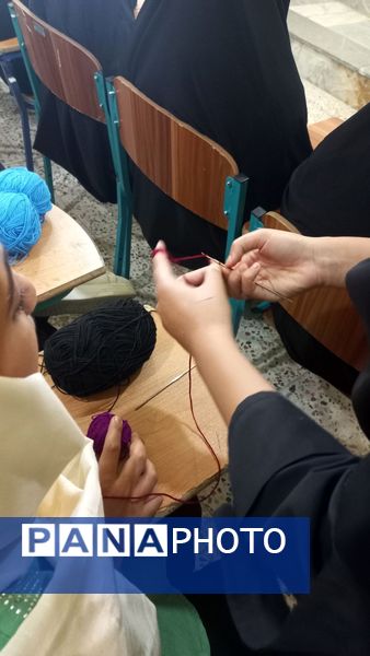 برگزاری هفته دوم دوره آموزشی فصل رویش در هنرستان ثمین