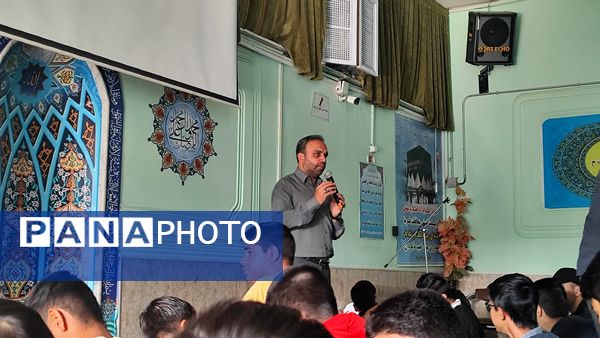 زیارت عاشورا در دبیرستان شاهد ابوذر غفاری 