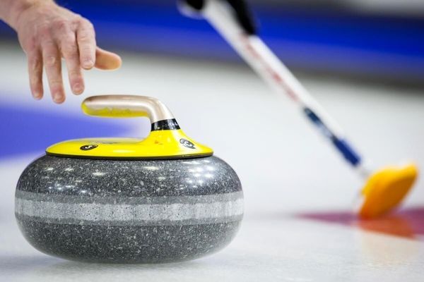 تیم‌ها و نفرات برتر مسابقات کرلینگ نوجوانان کشور در گیلان معرفی شدند