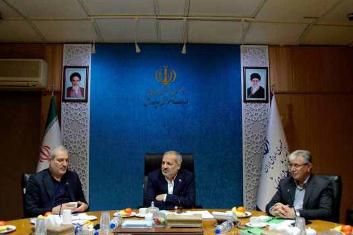 تأکید وزیر آموزش‌و‌پرورش بر ارتقای کیفیت آموزشی و تسریع در تکمیل پروژه‌های عمرانی در شهرستان کوثر