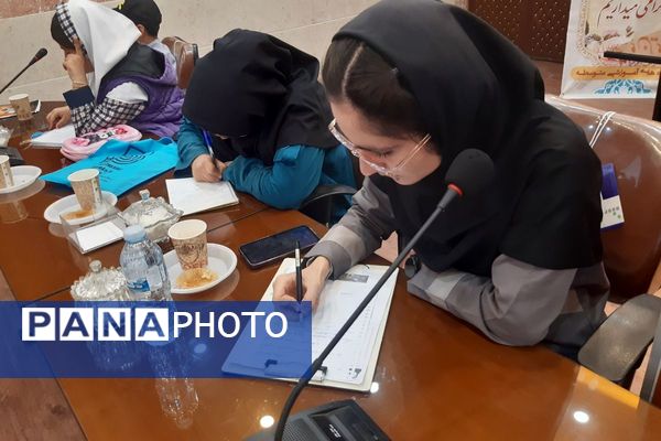 جلسه آموزش خبرنگاری در شهرستان رباط‌کریم