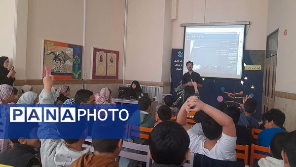 نشست بر مدار هشتم در کانون پرورشی فکری کودکان و نوجوانان