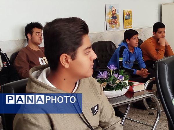  دیدار مسئولین اتحادیه انجمن اسلامی مدارس شهرستا‌ن با معاون پرورشی و تربیت بدنی کاشمر