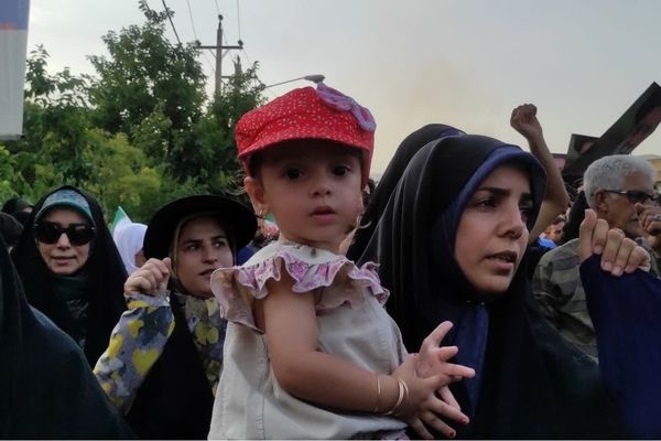مردم شیراز باری دیگر به صحنه آمدند  و وعده صادق ۳ و عید غدیرخم را جشن گرفتند