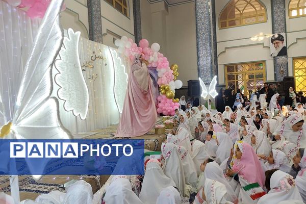 جشن تکلیف؛ لبخند بندگی در قاب تصویر