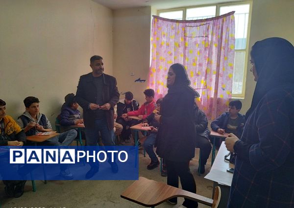 کارگاه آسیب‌شناسی موارد خاص در دبیرستان شهید مصطفی خمینی شیروان