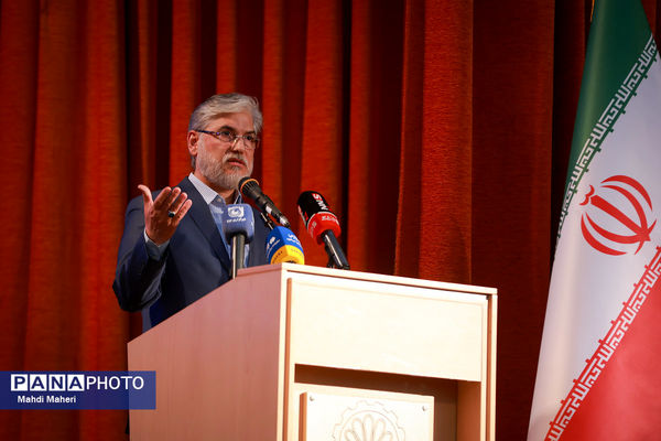 آئین تجلیل از برگزیدگان المپیاد علمی دانشجویی کشور