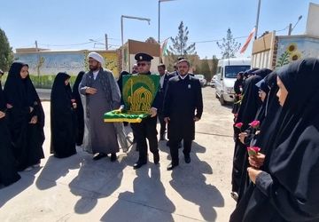 برگزاری جشن ولادت امام رضا(ع) در دبیرستان شهید خسروی شهرستان‌ زارچ