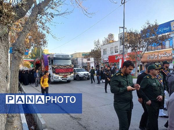 استقبال پرشور مردم از شهدای گمنام در شهرستان شیروان